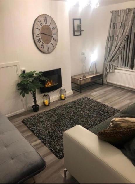 Lovely Ground Floor Apartment With Easy Parking. 벨파스트 외부 사진